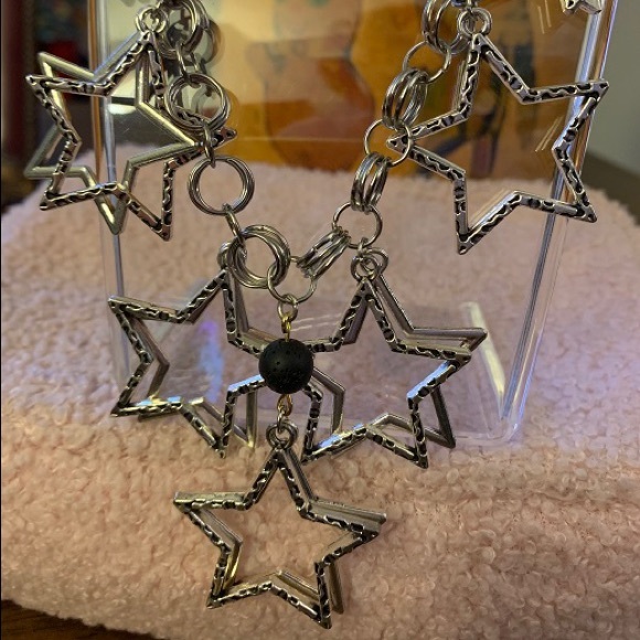 JUMP RING STAR NECKLACE - Picture 7 of 9